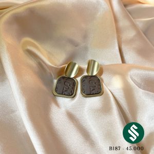 Khuyên tai mặt vuông đá nhám phong cách Hàn Quốc, chất liệu hợp kim và đá nhám màu nâu