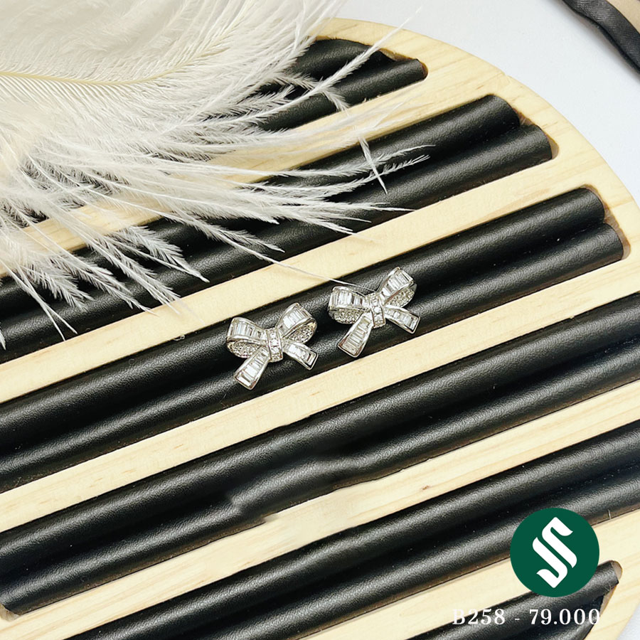 Khuyên tai bạc 925 với thiết kế nơ rất dễ thương