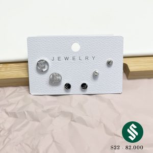 Set 03 đôi khuyên tai chữ F với chất liệu bạc 925 bền đẹp, cứng cáp, dễ làm sáng là lựa chọn hoàn hảo dành cho bạn S22