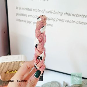 Băng đô vải hoa tóc tết với màu hồng