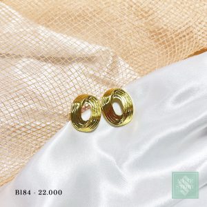 Khuyên tai form to, vòng quấn bầu dục ánh vàng đơn giản không cầu kỳ