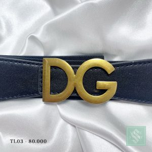 Thắt lưng tagDG bản to, phía sau là đai thun cân mọi vóc dáng, là điểm nhấn hoàn hảo cho trang phục của bạn