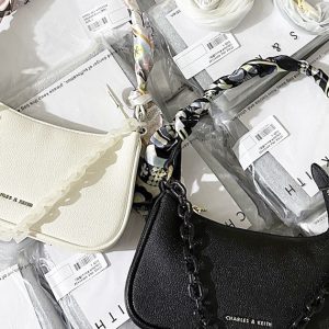 Túi C. N . K xinh đẹp kèm khăn lụa nhiều màu