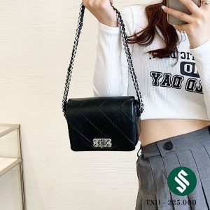 Túi trám da, dây xích bạc to thời trang màu đen