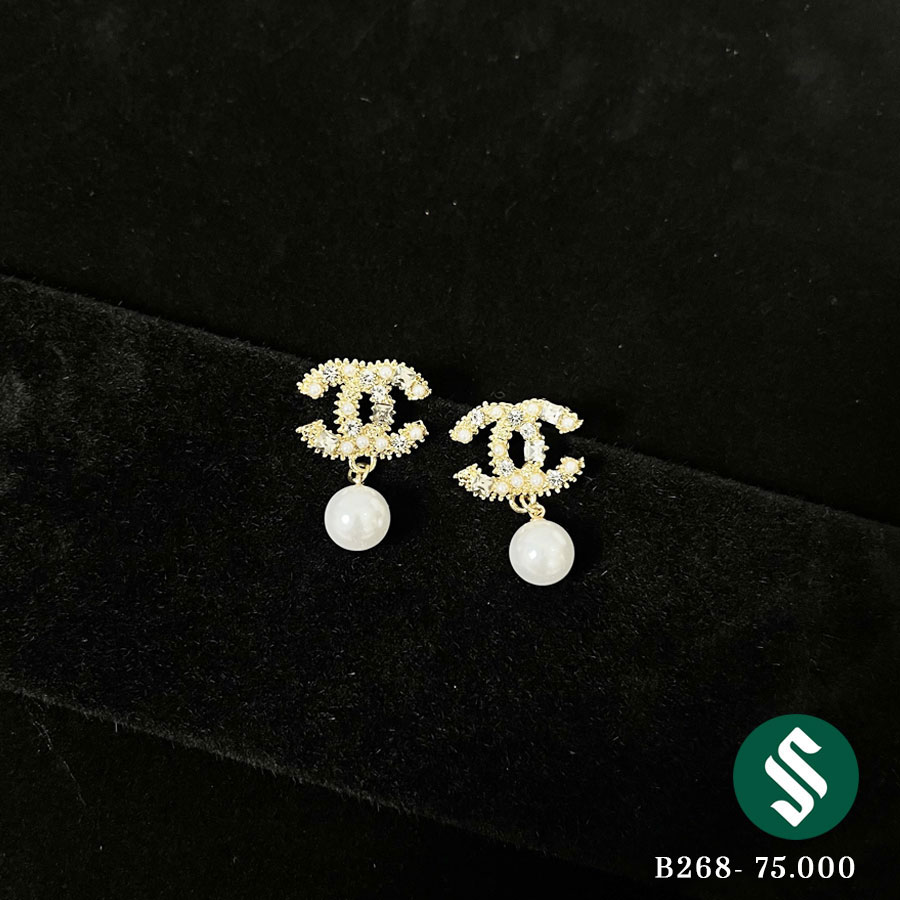 Khuyên tai Chanel đính đá giọt ngọc
