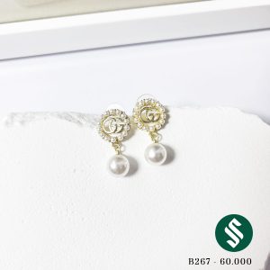 Khuyên tai Chanel giọt ngọc tiểu thư