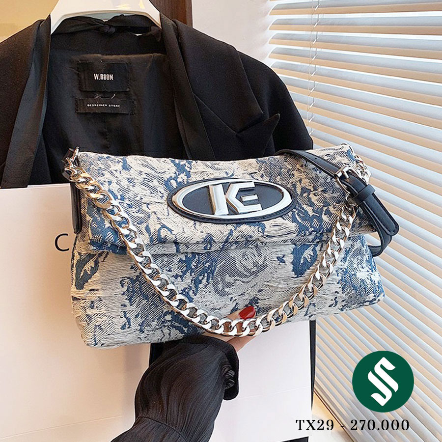 Túi jeans loang K.E jeans bò dày dặn nhưng không kém phần mềm mại