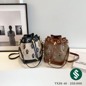 Túi rút sticker gấu