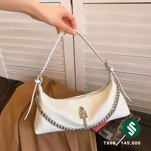 Túi kẹp nách da nhăn phối xích màu trắng