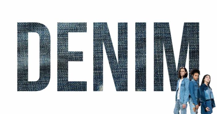 phối đồ phong cách denim với phụ kiện độc đáo